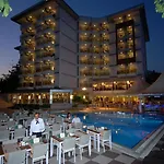 Grand Okan Курортный комплекс 4*