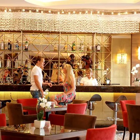 Semesteranläggning (resort) Grand Okan 4*