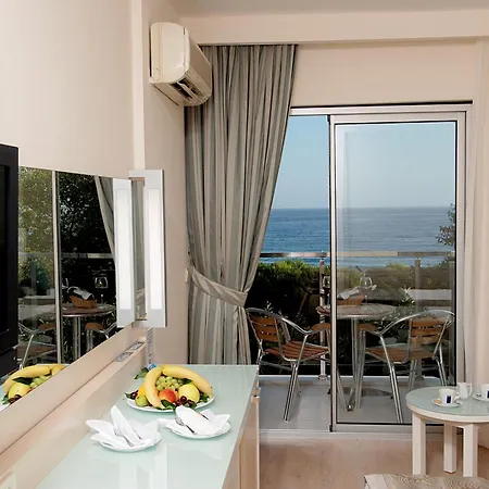 Grand Okan Semesteranläggning (resort)