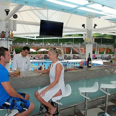 Semesteranläggning (resort) Grand Okan