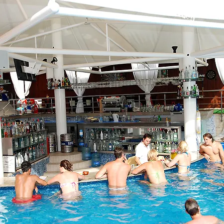 格兰德奥坎酒店 4*