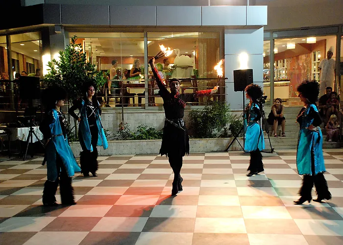 אתר נופש Grand Okan 4*