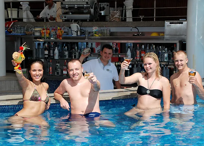 אתר נופש Grand Okan 4*